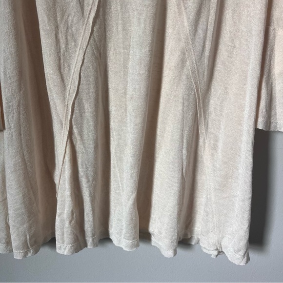 Women’s Umgee 3/4 Flare Sleeve Tunic in Cream Size Small - Picture 8 of 10